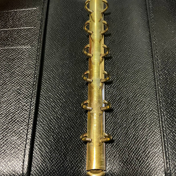 Louis Vuitton Red Epi Small Ring Agenda Cover - Picture 10 of 16